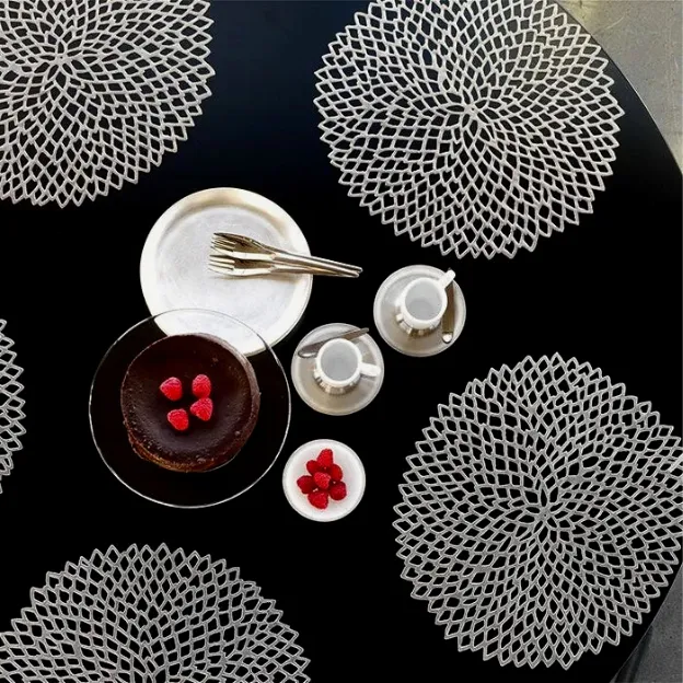 Chilewich Dahlia 14" Placemat Set of 4 - Gunmetal