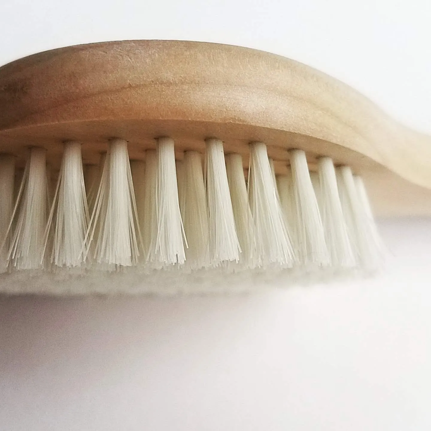 Dry Brushing Skin Brush With Short Handle
