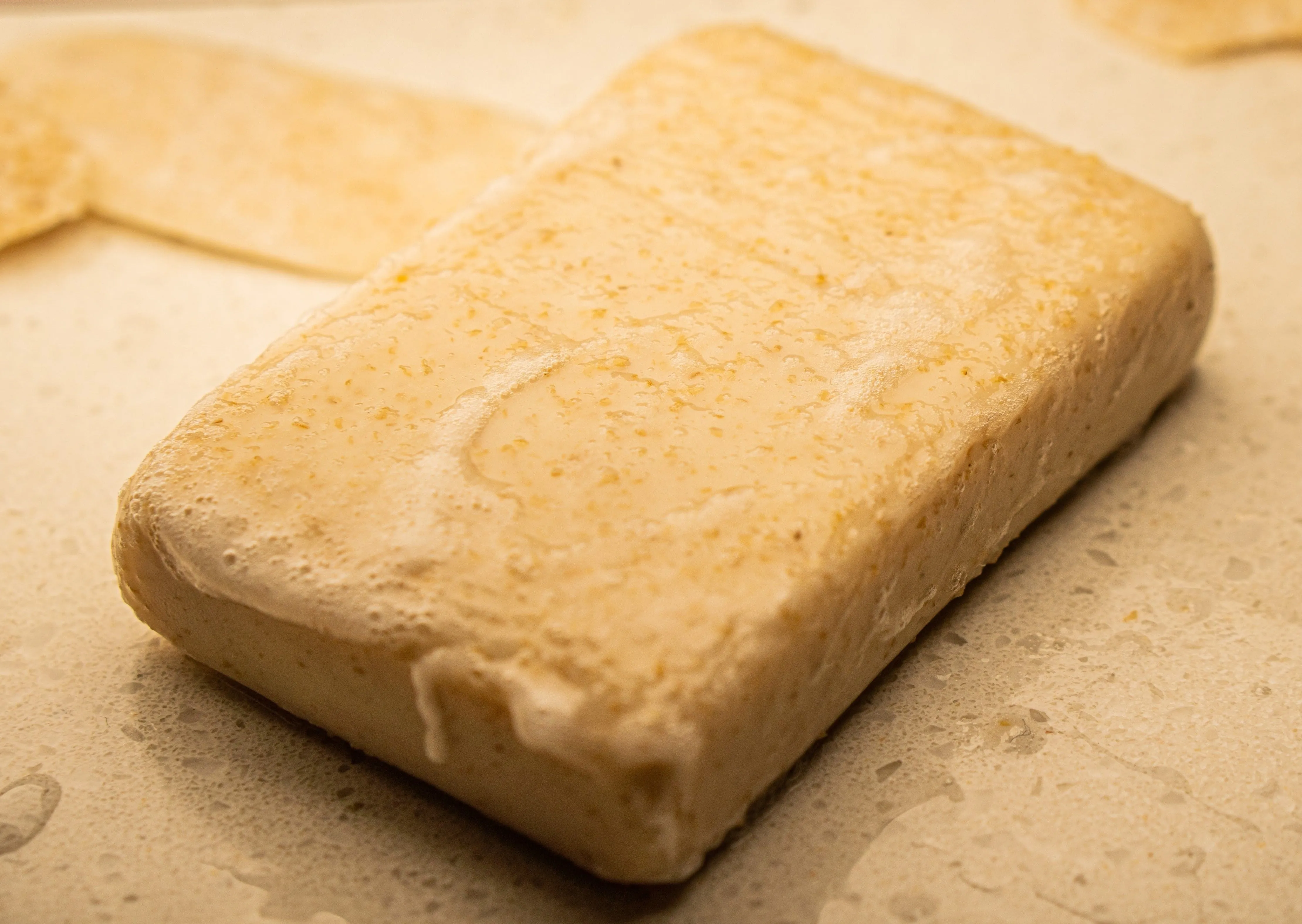 OATMEAL EXFOLIATING SOAP
